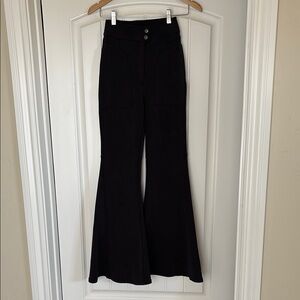 Free People Light Hearts Flare High Rise Stretch Pants Black Women’s Size 2‎